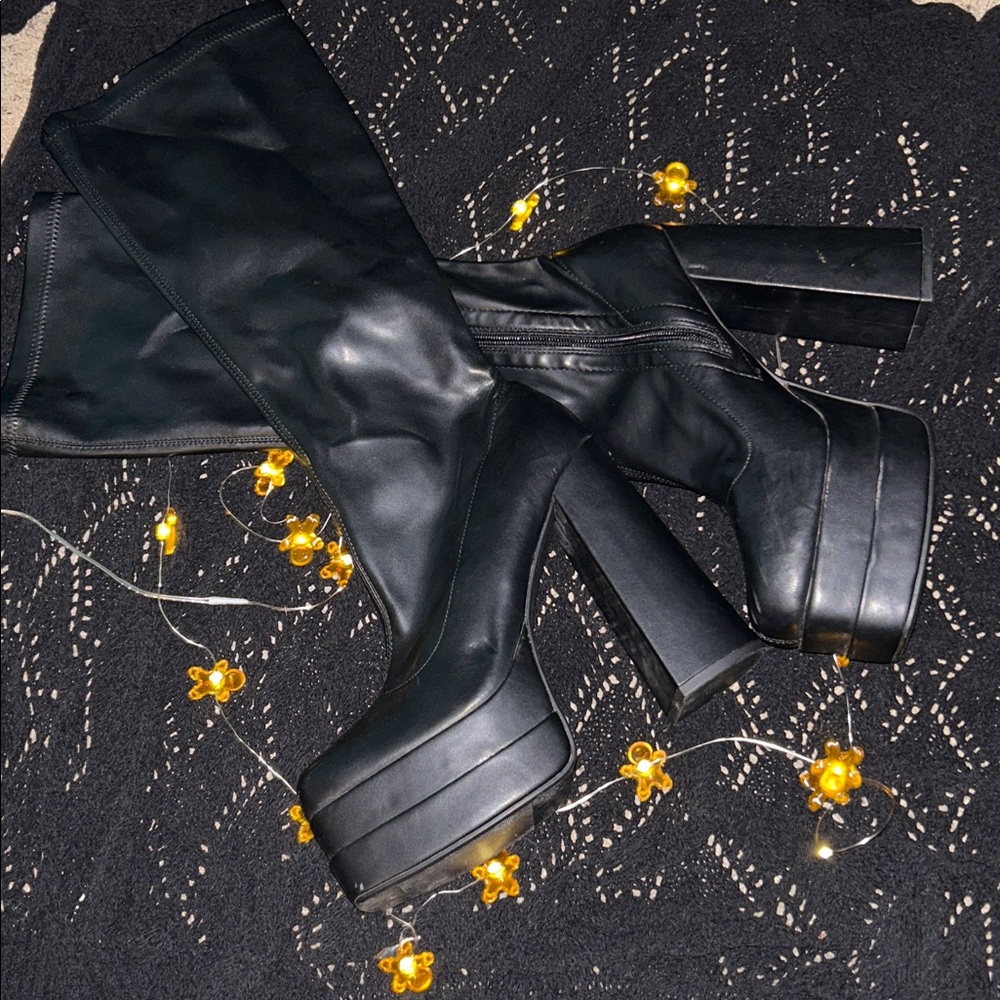 SODA Black Patent Heels